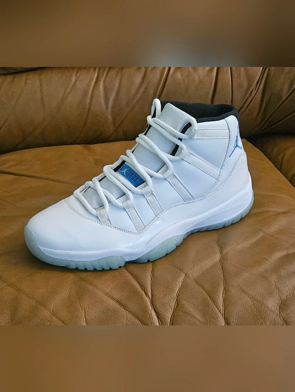 Men's Nike Air Jordan 11 Retro Legend Blue Size 12 (GREAT CONDITION)